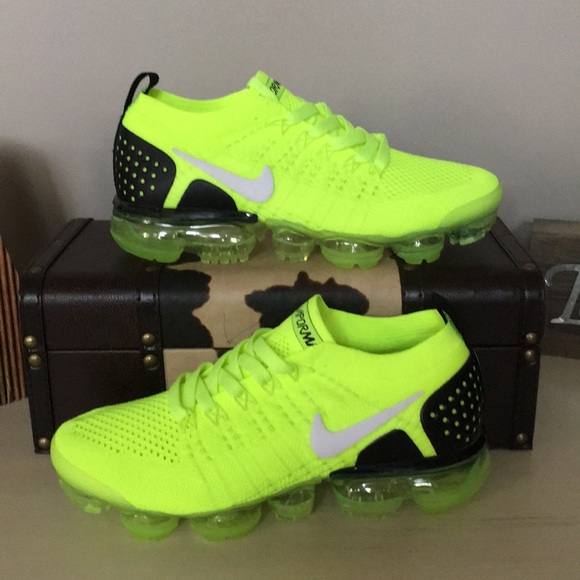 neon vapormax womens